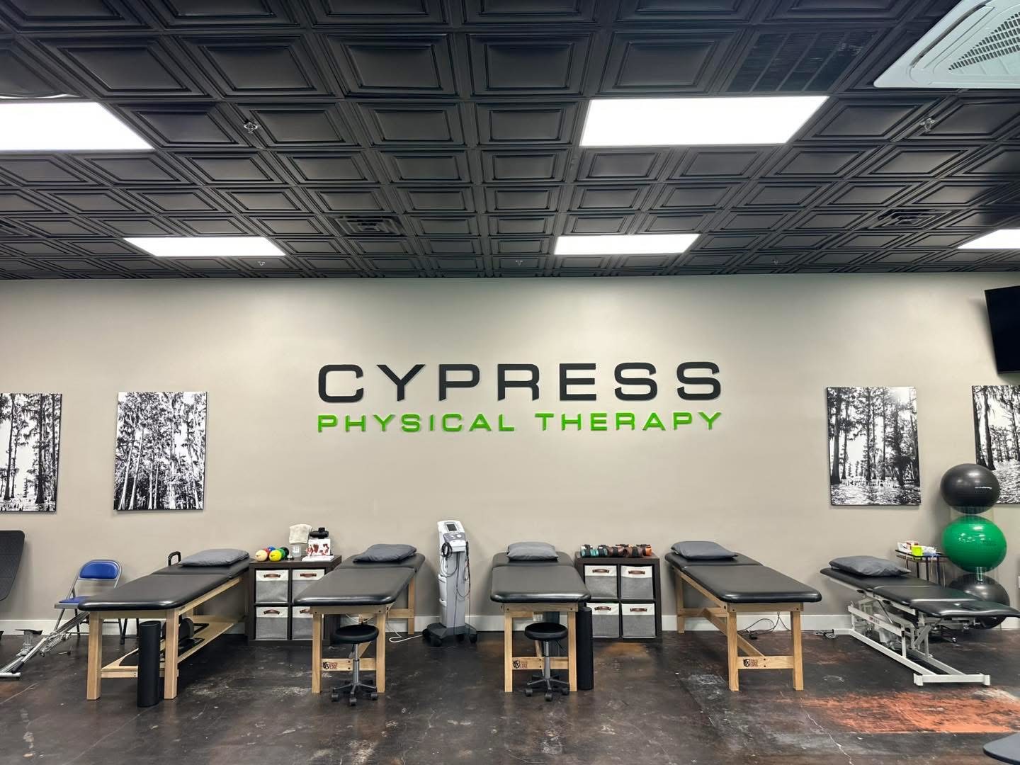 Clinic floor at Cypress Physical Therapy