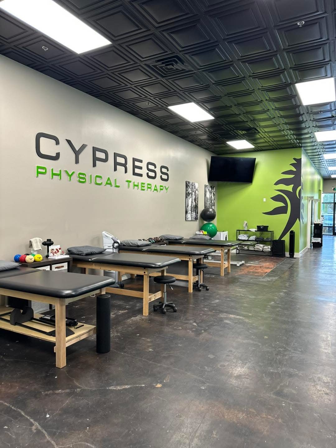 Treatment area at Cypress Physical Therapy