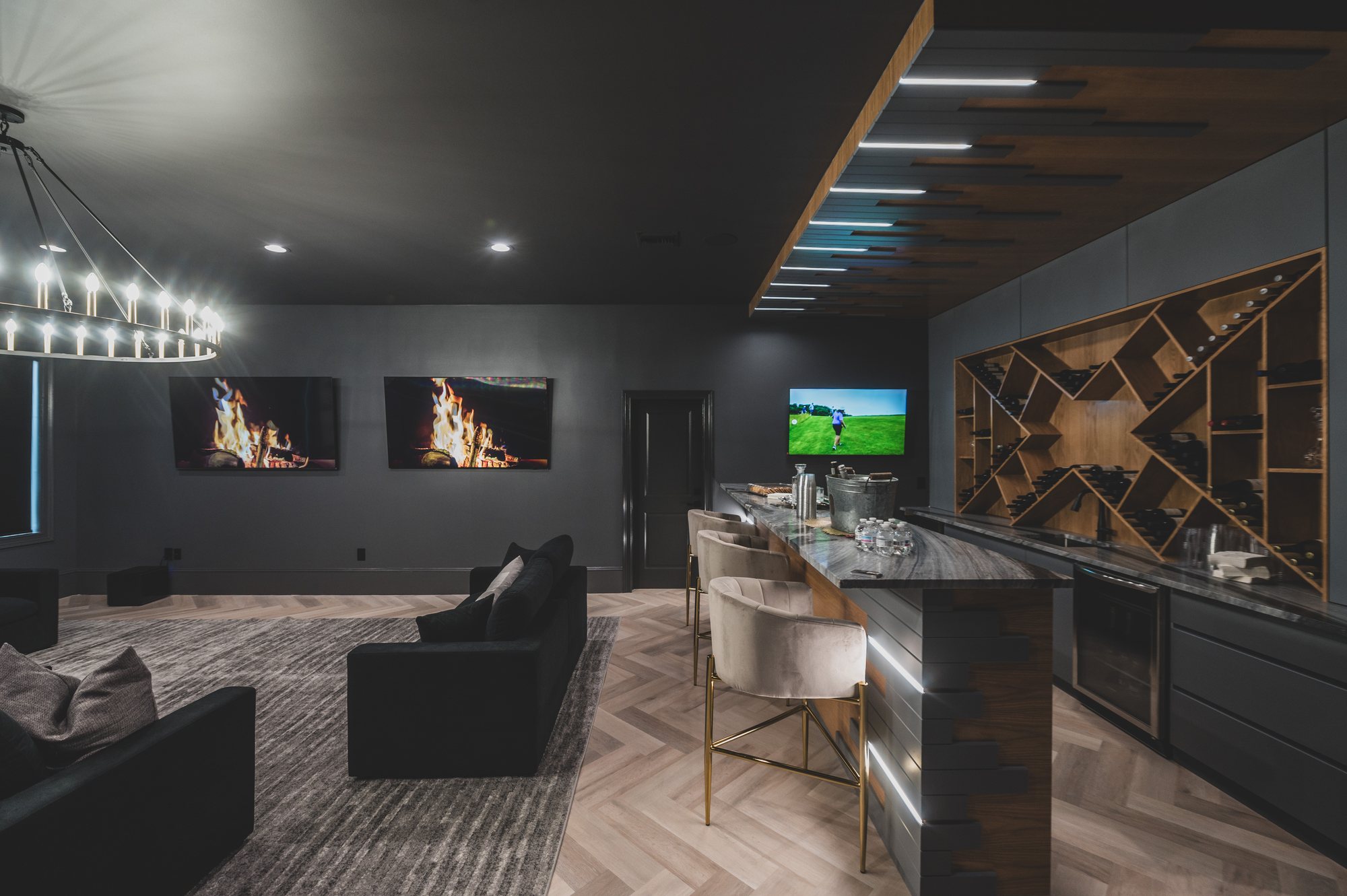 Custom bar and lounge at 105 Lac Lafreniere Court
